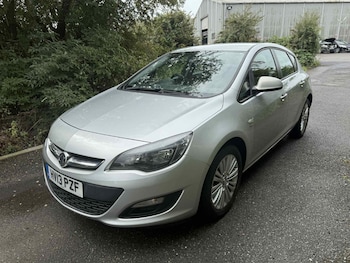 Used Vauxhall Astra 2013 for sale - 75726387: Photo