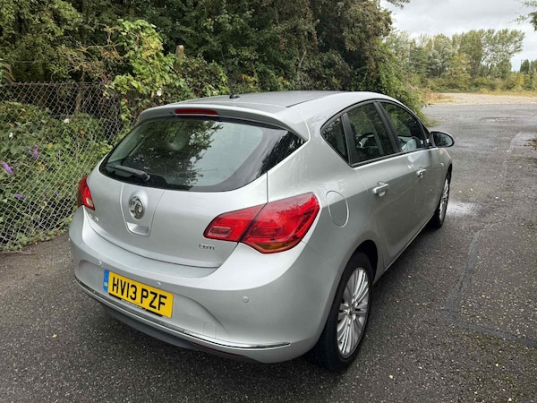 Used Vauxhall Astra 2013 for sale - 75726387: Photo 4