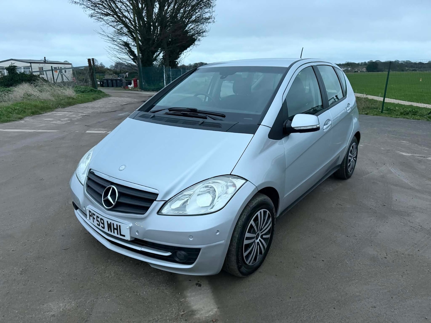 Used Mercedes-Benz A-Class 2009 for sale - 76922509: Photo 2