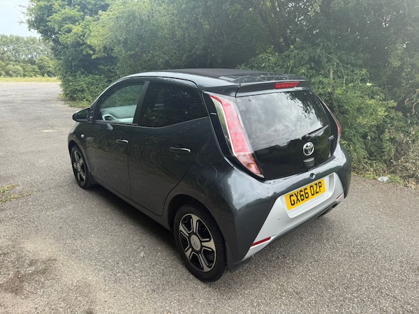 Used Toyota AYGO 2016 for sale - 75617176: Photo 3