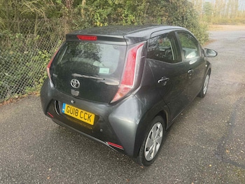 Used Toyota AYGO 2018 for sale - 76461303: Photo