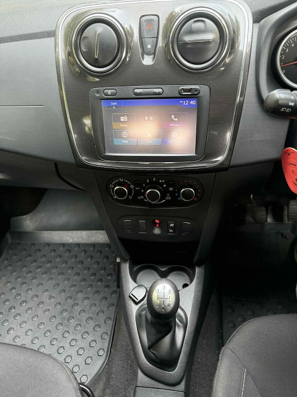 Used Dacia Sandero 2017 for sale - 75627649: Photo 7