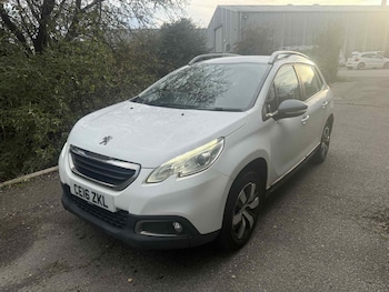 Used Peugeot 2008 2016 for sale - 76477549: Photo