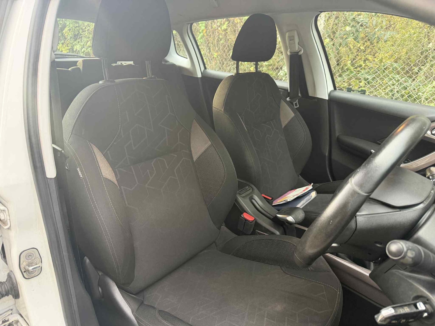 Used Peugeot 2008 2016 for sale - 76477549: Photo 6