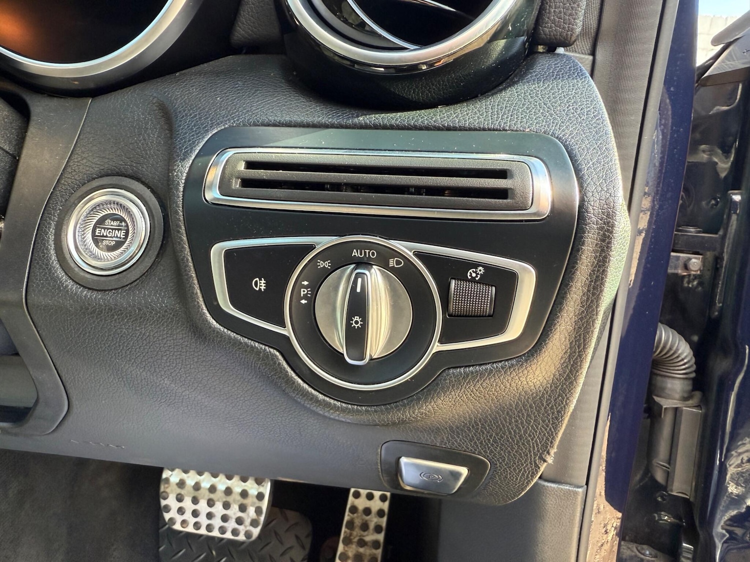 Used Mercedes-Benz C Class 2018 for sale - 77029321: Photo 21