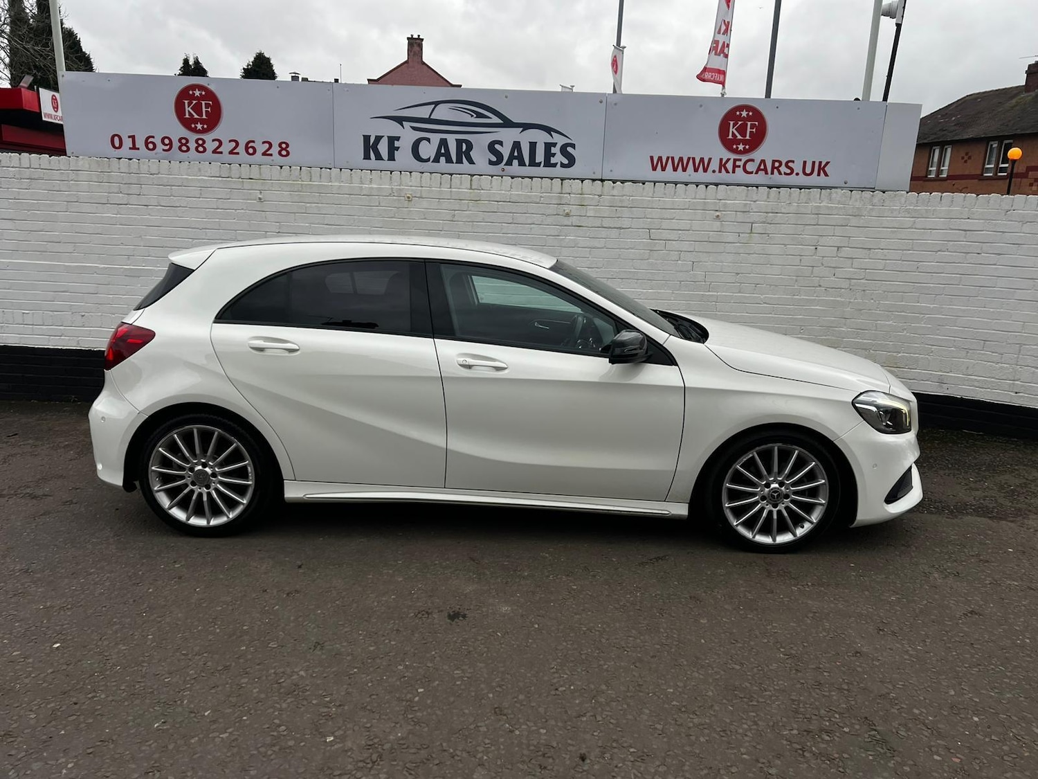 Used Mercedes-Benz A-Class 2016 for sale - 77345253: Photo 2