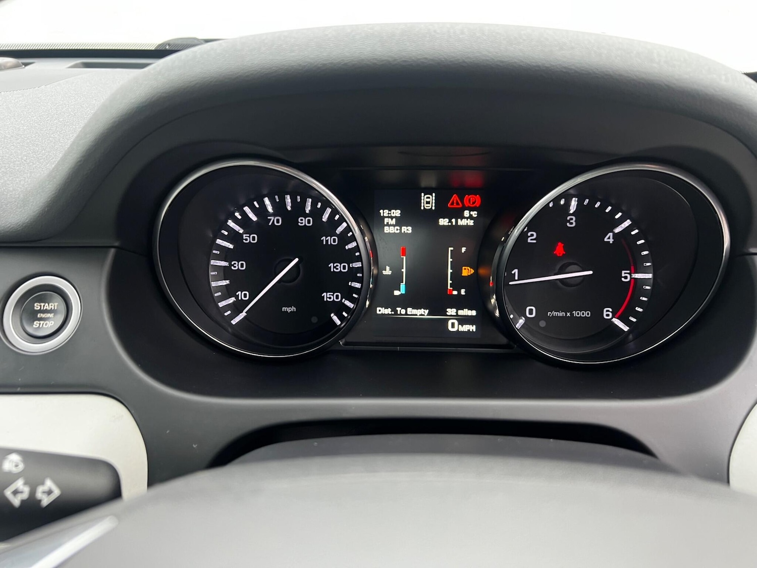 Used Land Rover Discovery Sport 2015 for sale - 77066829: Photo 11