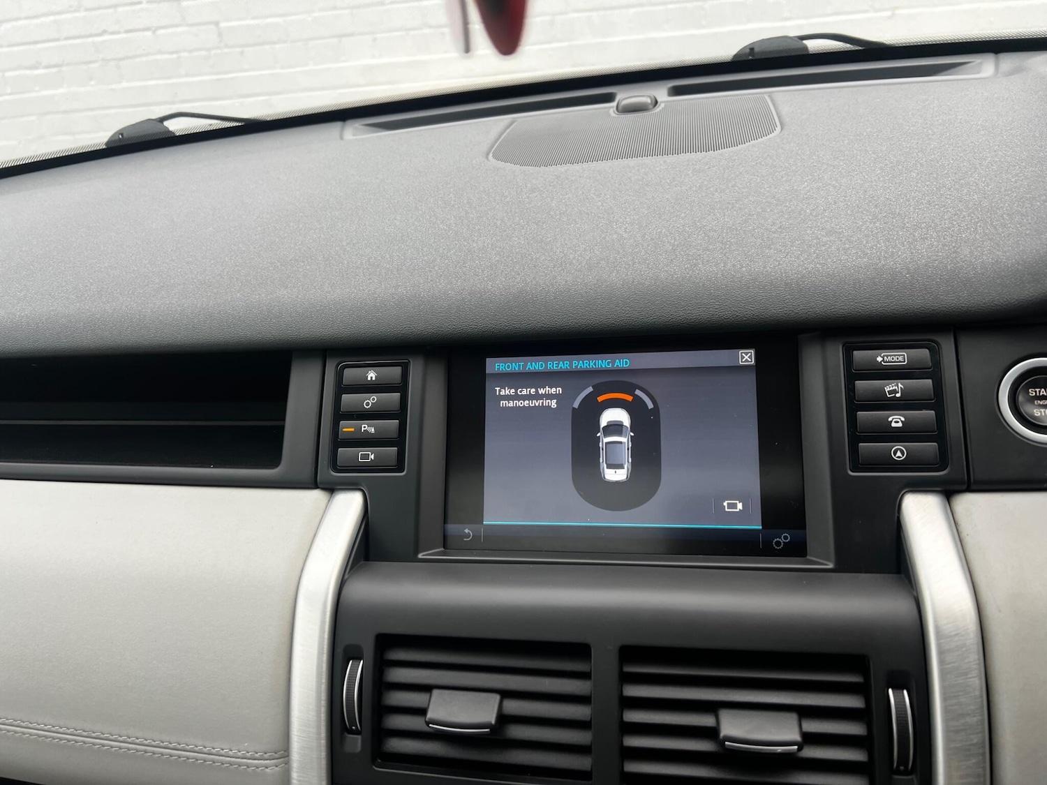 Used Land Rover Discovery Sport 2015 for sale - 77066829: Photo 13