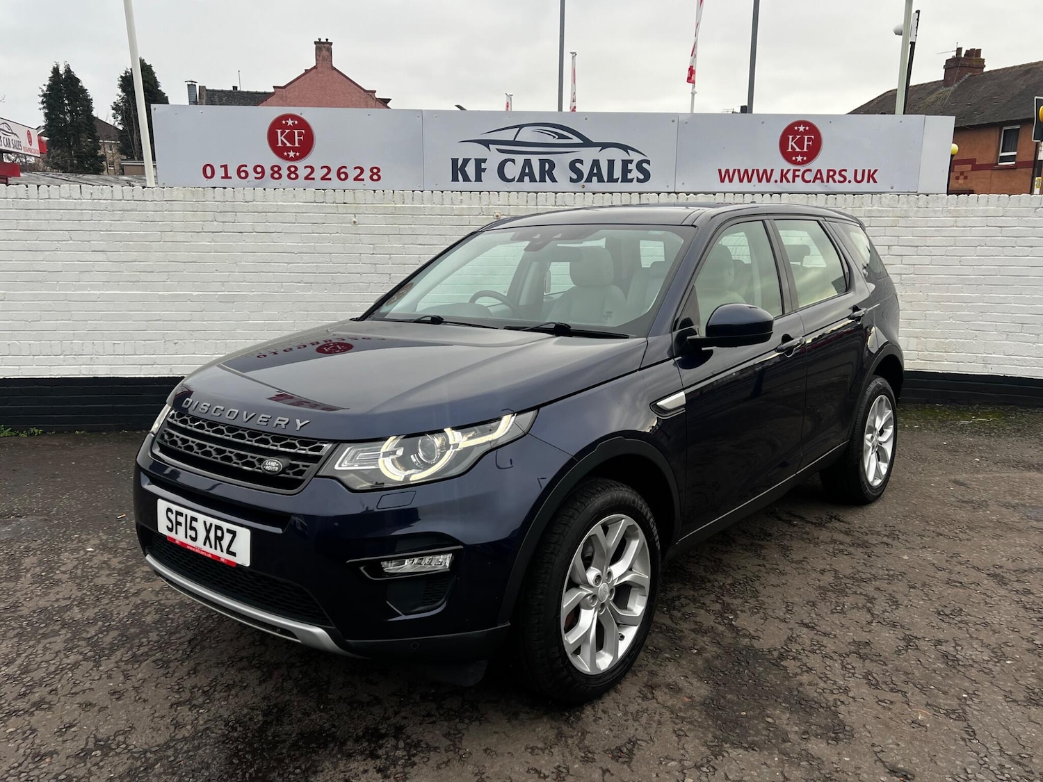 Used Land Rover Discovery Sport 2015 for sale - 77066829: Photo 4