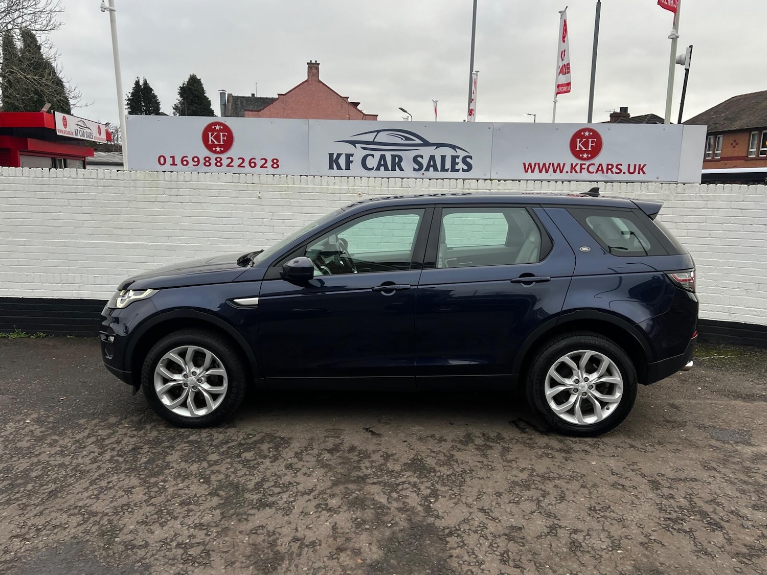 Used Land Rover Discovery Sport 2015 for sale - 77066829: Photo 5