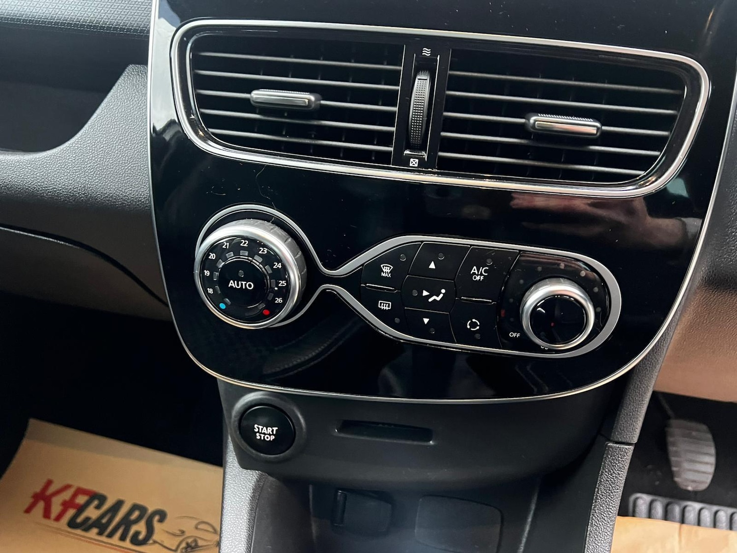 Used Renault Clio 2018 for sale - 77455797: Photo 16