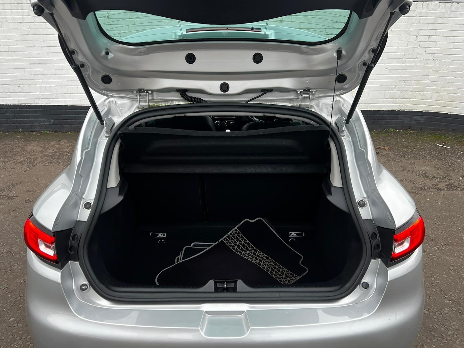 Used Renault Clio 2018 for sale - 77455797: Photo 22