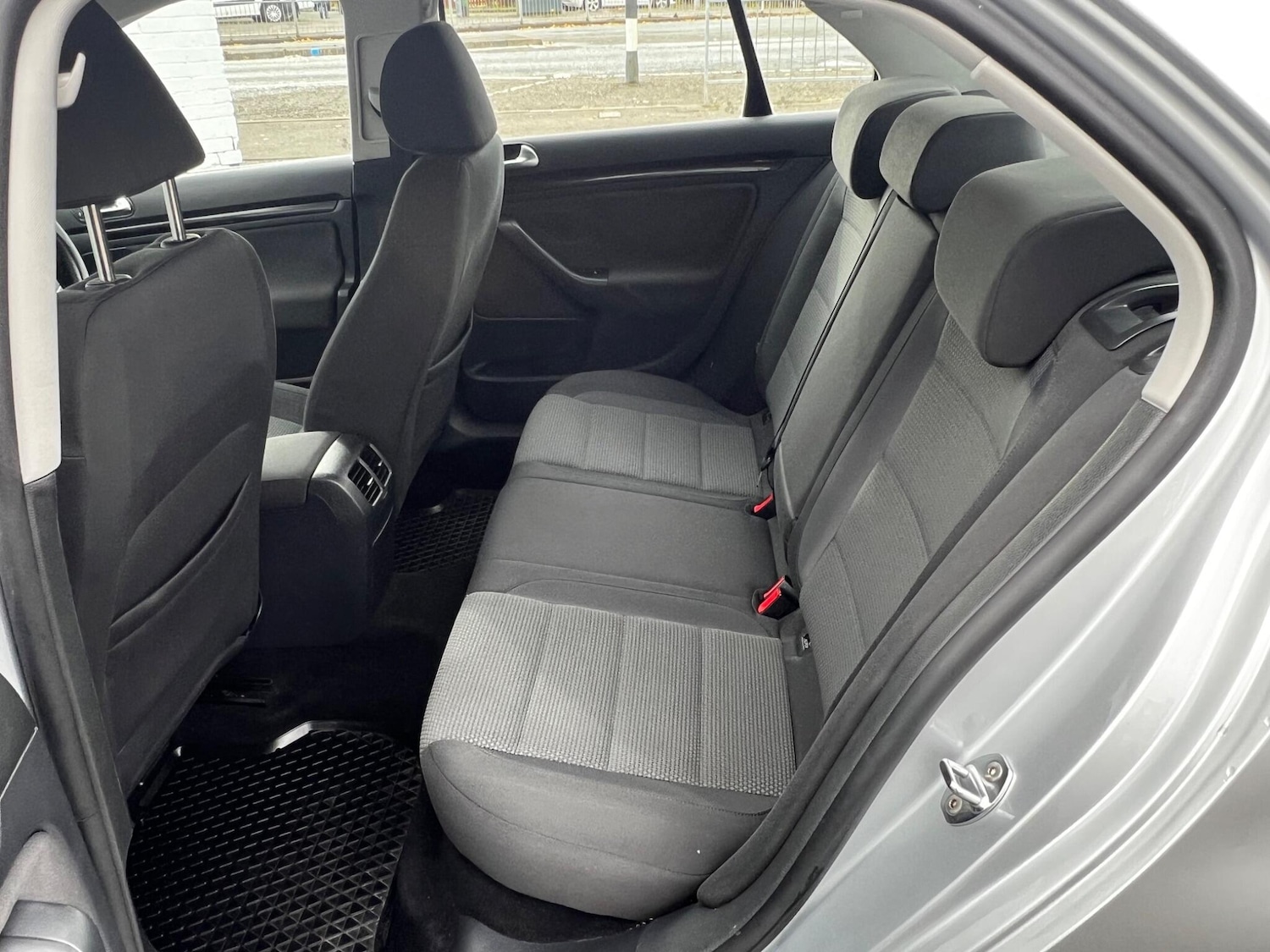 Used Volkswagen Jetta 2010 for sale - 76151164: Photo 16
