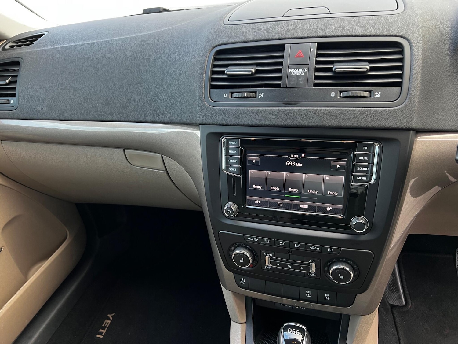 Used Skoda Yeti 2016 for sale - 76839542: Photo 12