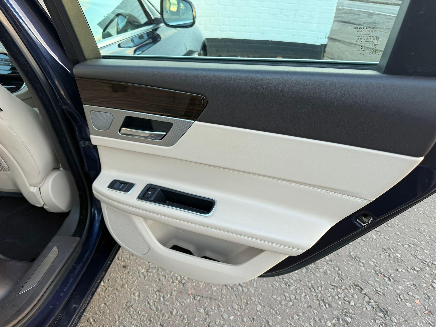 Used Jaguar XF 2015 for sale - 76561533: Photo 22