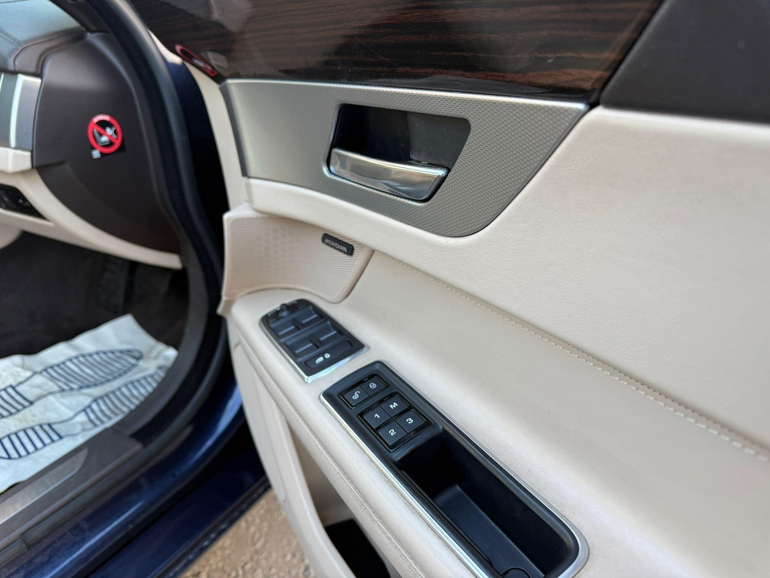 Used Jaguar XF 2015 for sale - 76561533: Photo 23