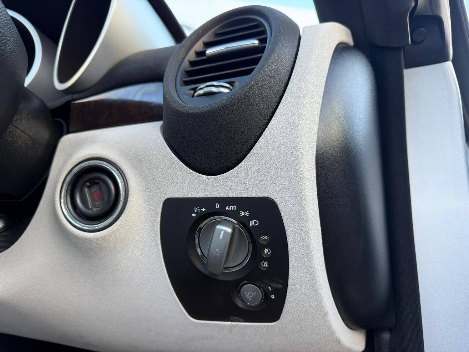 Used Mercedes-Benz SLK 2005 for sale - 76990149: Photo 12