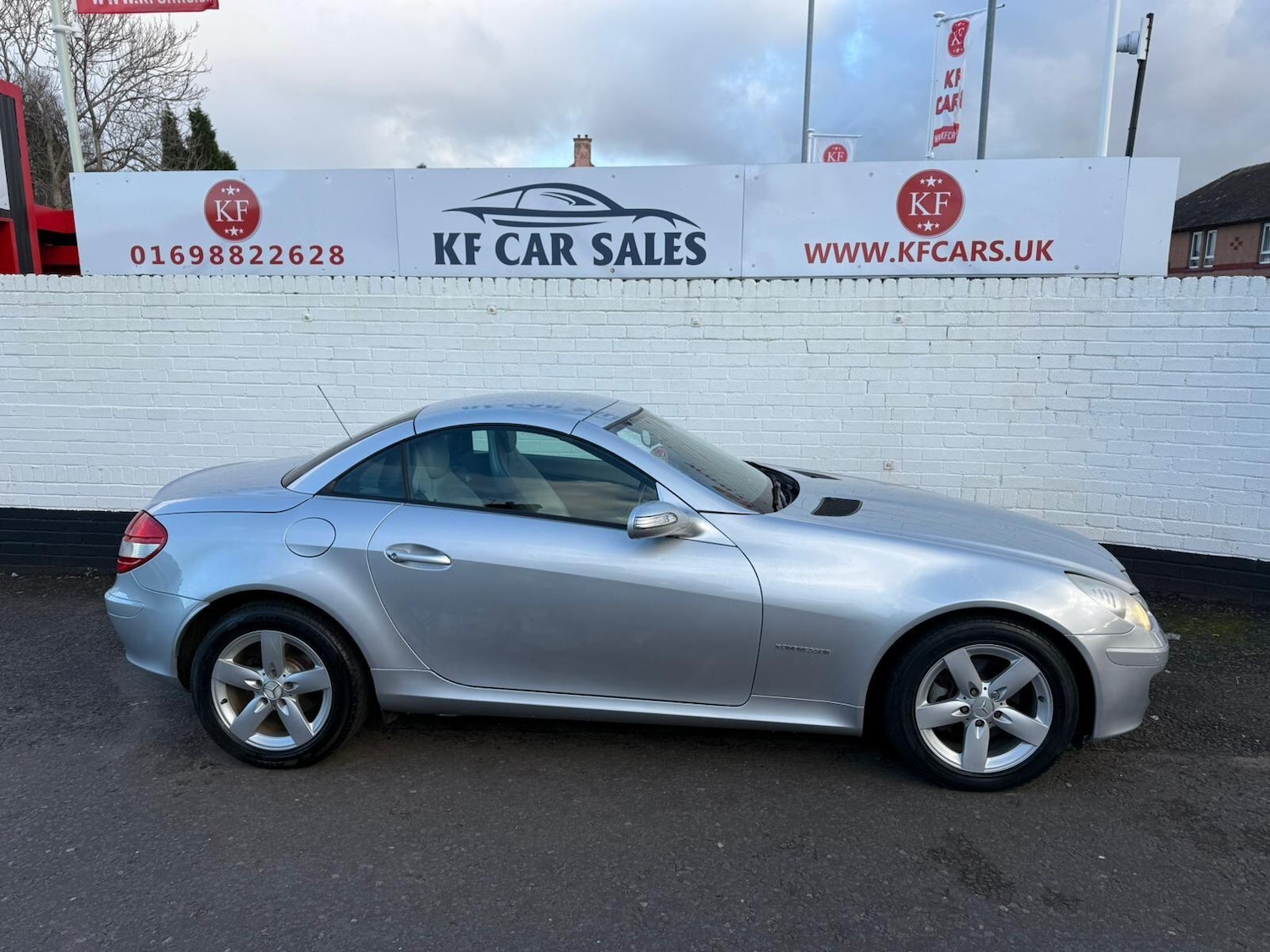 Used Mercedes-Benz SLK 2005 for sale - 76990149: Photo 2