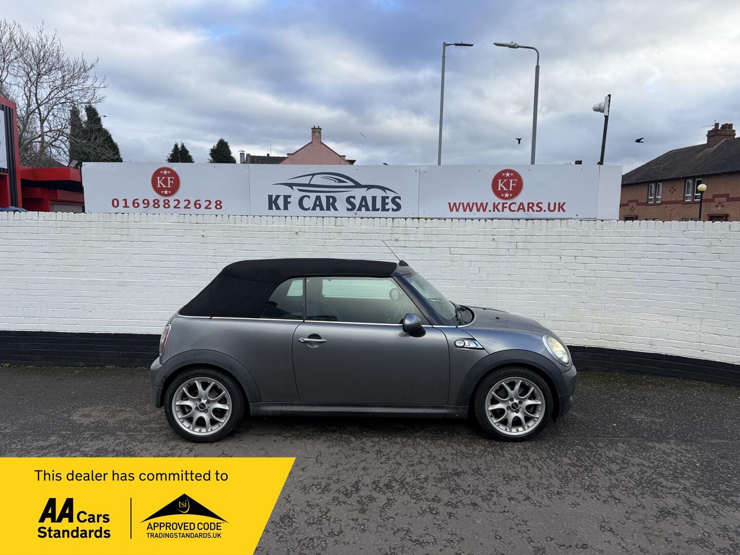 Used MINI Convertible 2009 for sale - 77377688: Photo 1