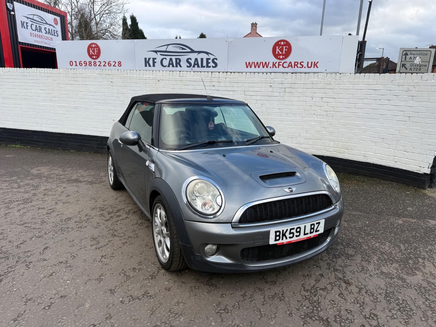 Used MINI Convertible 2009 for sale - 77377688: Photo 4