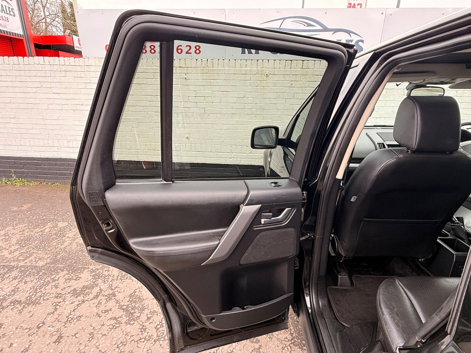 Used Land Rover Freelander 2 for sale - 77824359: Photo 25