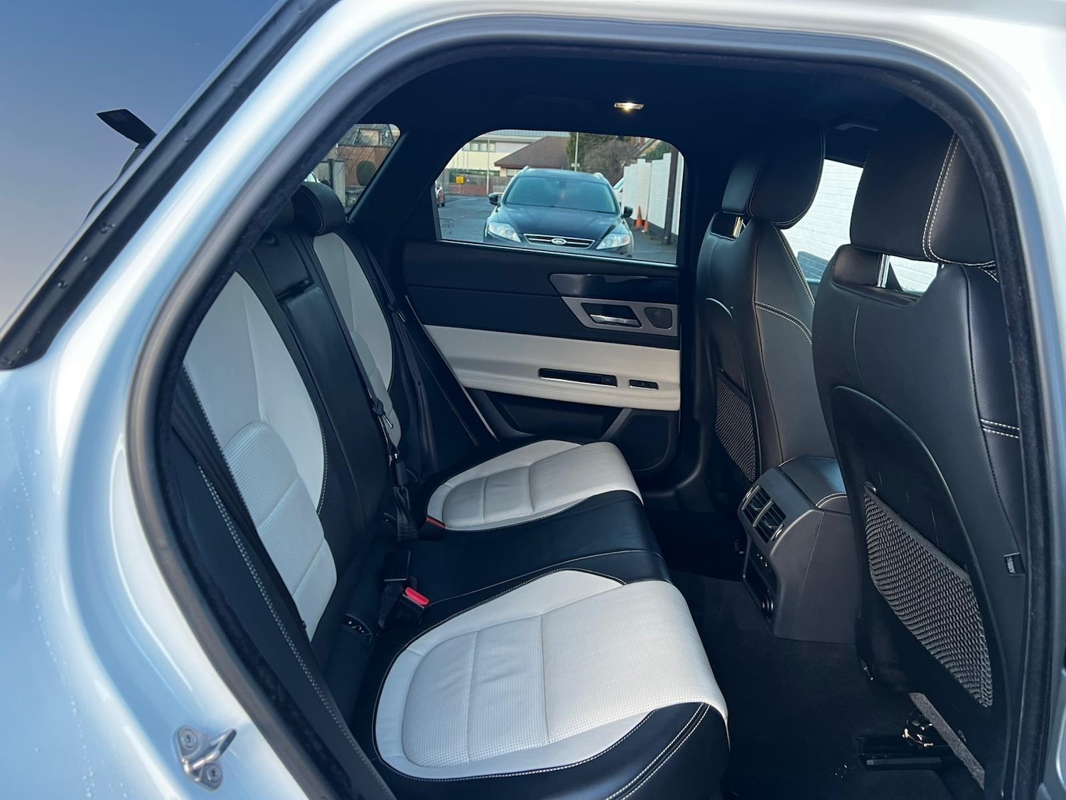 Used Jaguar XF 2018 for sale - 77279258: Photo 17