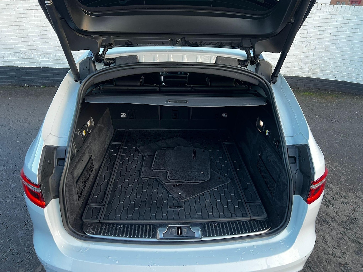 Used Jaguar XF 2018 for sale - 77279258: Photo 21