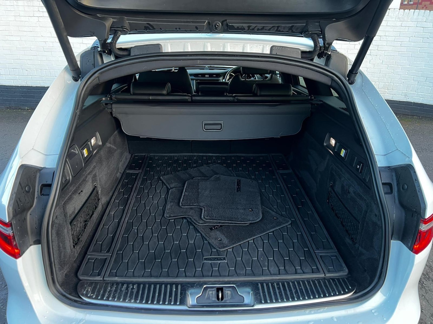 Used Jaguar XF 2018 for sale - 77279258: Photo 27