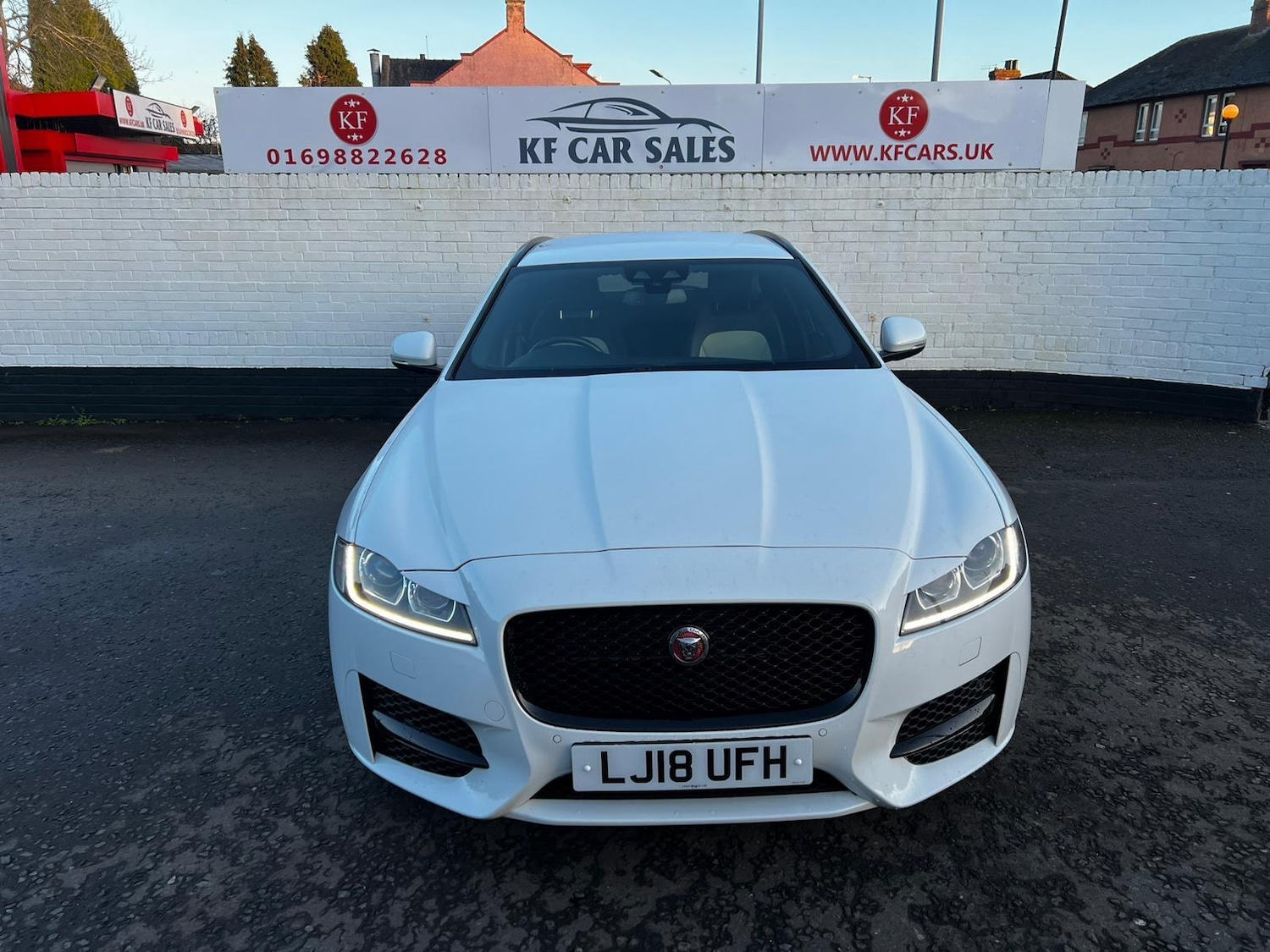 Used Jaguar XF 2018 for sale - 77279258: Photo 4