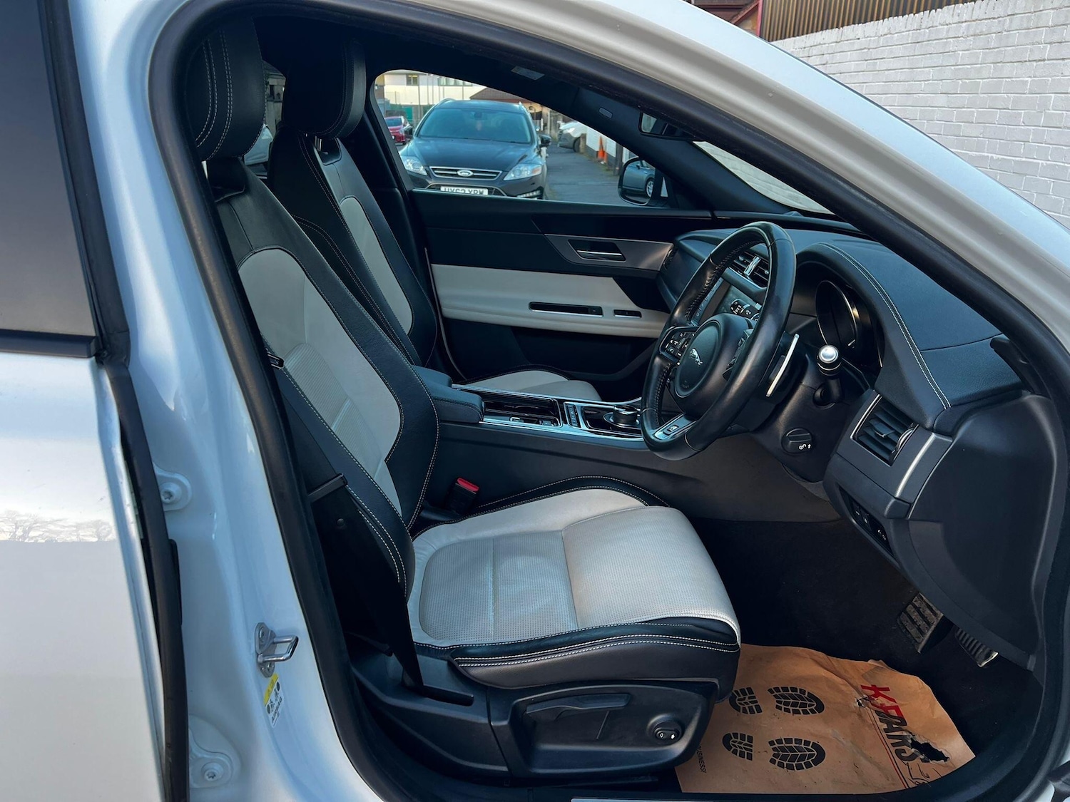 Used Jaguar XF 2018 for sale - 77279258: Photo 8