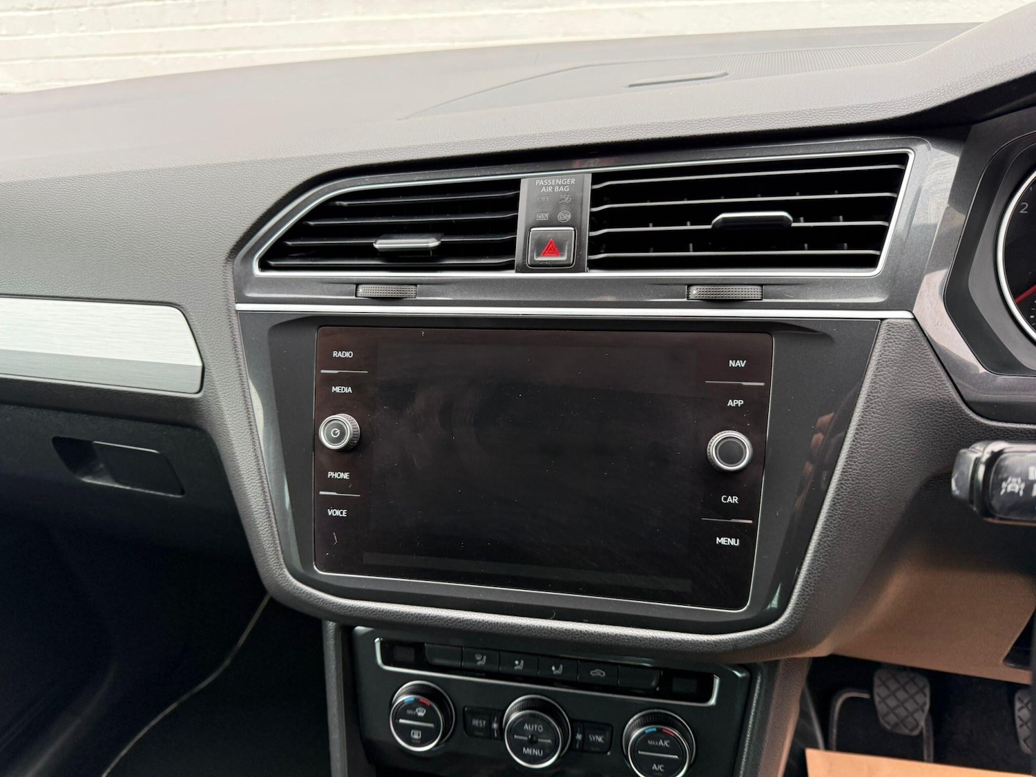 Used Volkswagen Tiguan 2017 for sale - 77237877: Photo 10