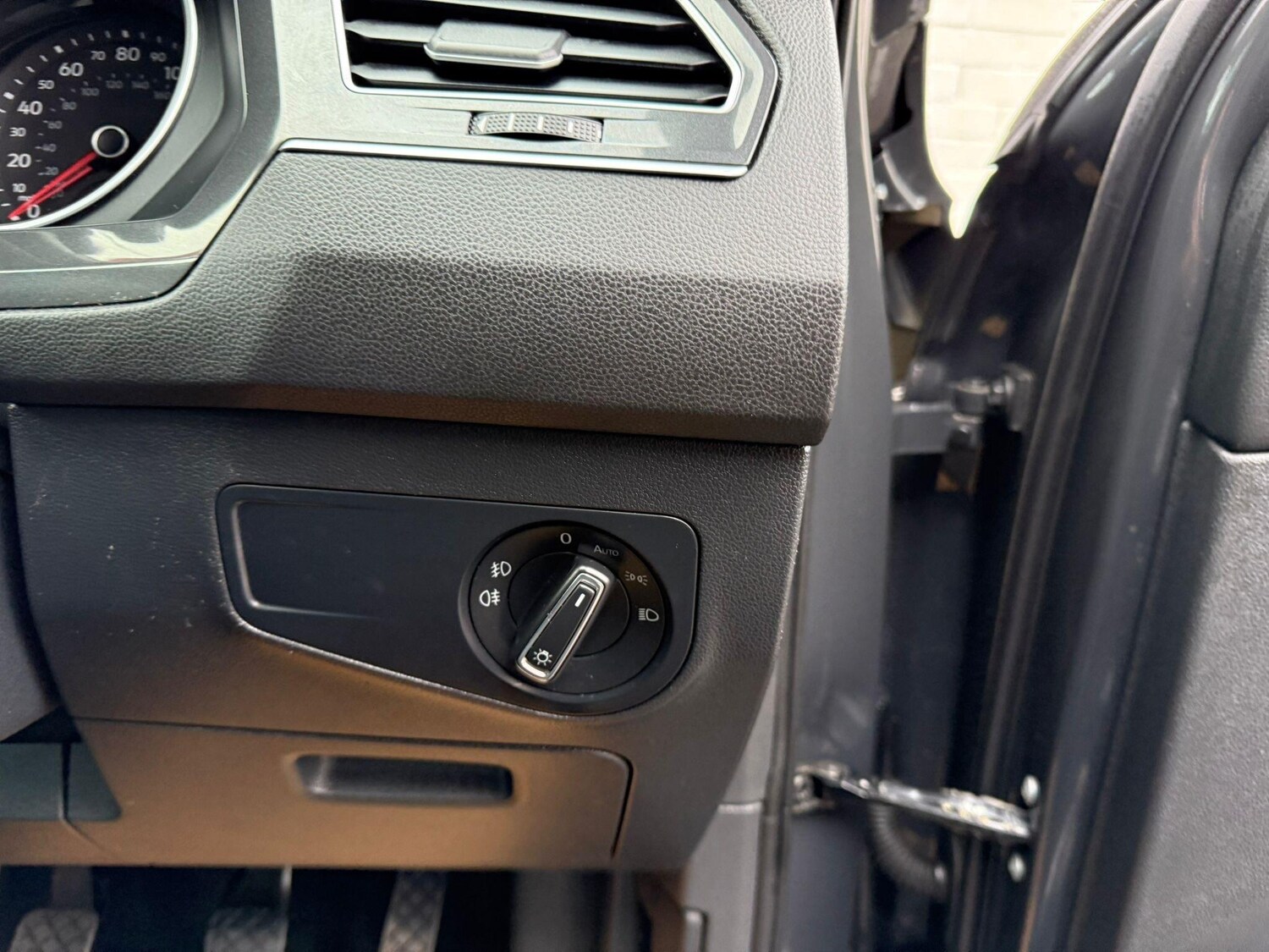 Used Volkswagen Tiguan 2017 for sale - 77237877: Photo 14