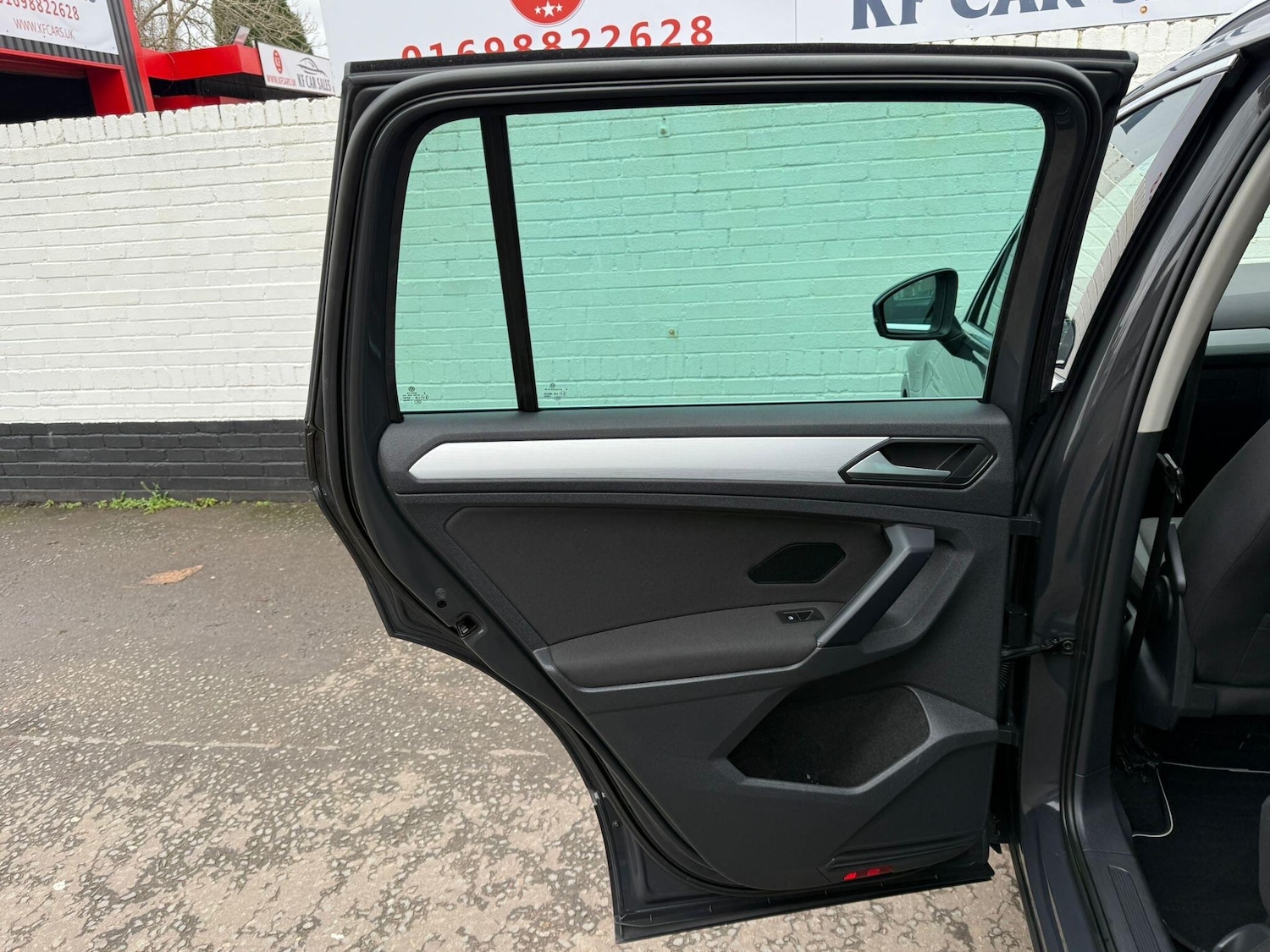 Used Volkswagen Tiguan 2017 for sale - 77237877: Photo 23