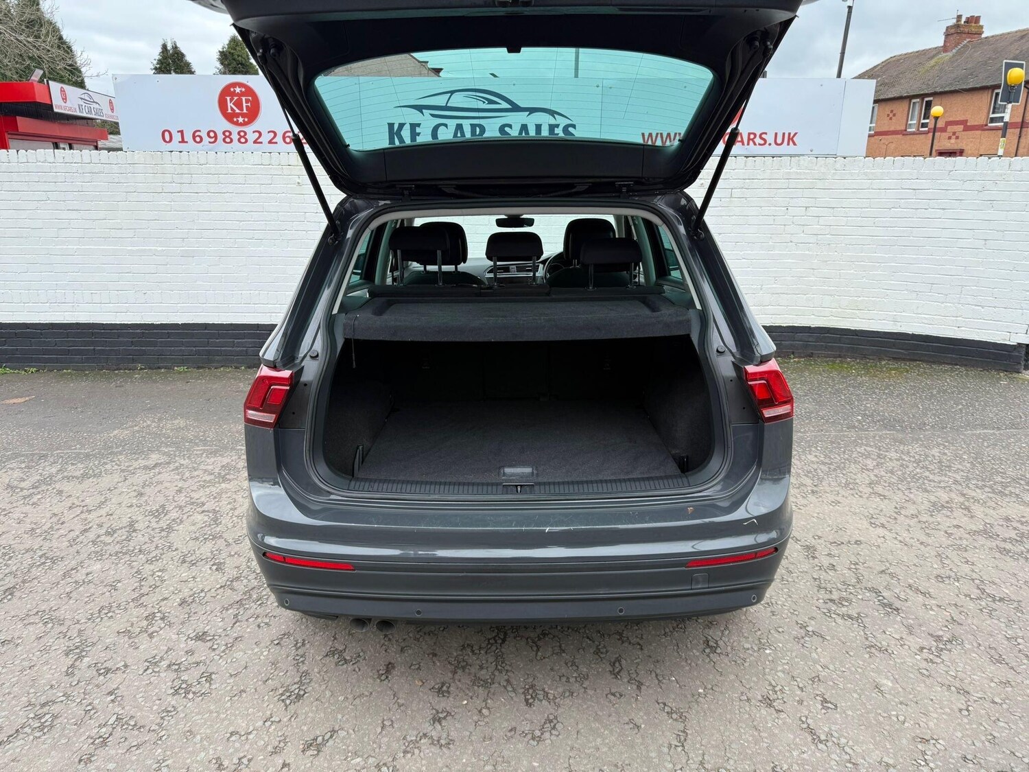 Used Volkswagen Tiguan 2017 for sale - 77237877: Photo 24