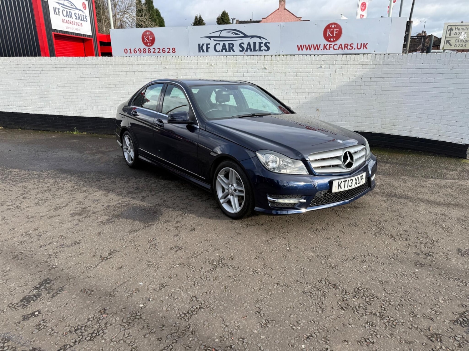 Used Mercedes-Benz C Class 2013 for sale - 77468358: Photo 2