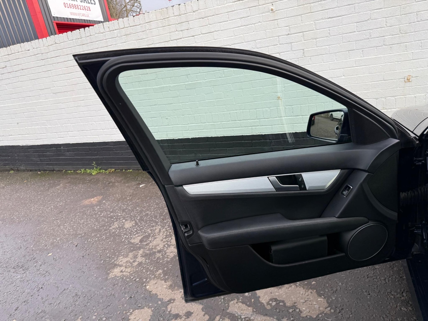 Used Mercedes-Benz C Class 2013 for sale - 77468358: Photo 23