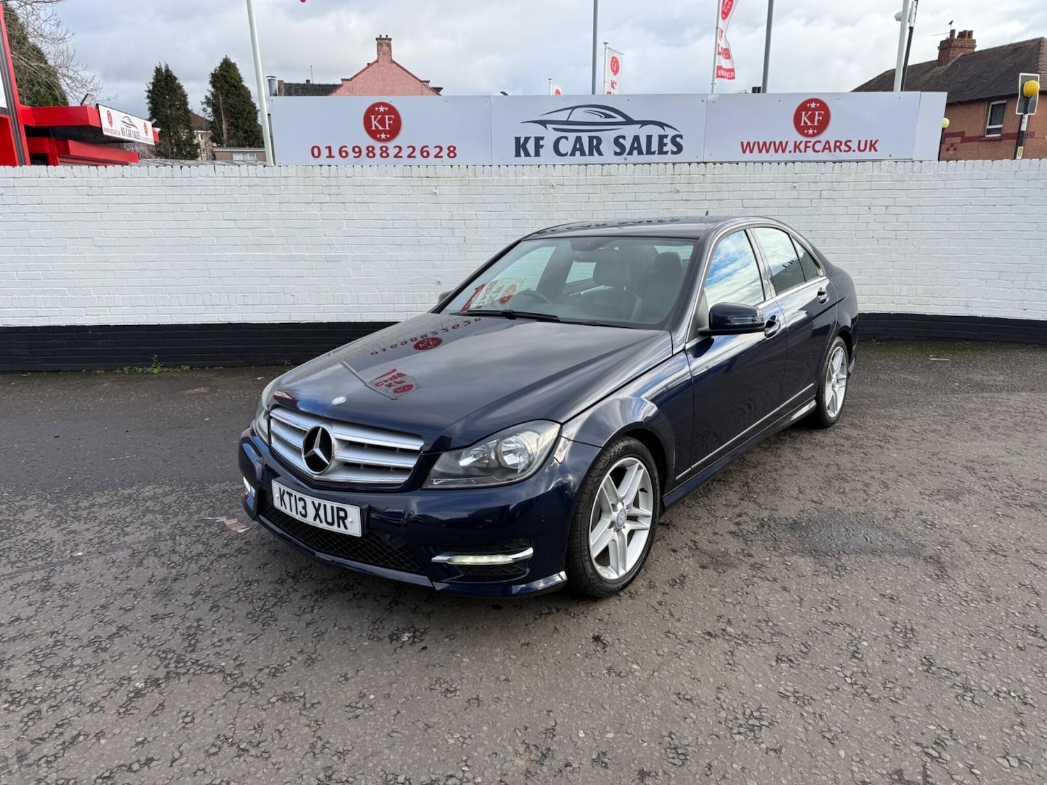 Used Mercedes-Benz C Class 2013 for sale - 77468358: Photo 4