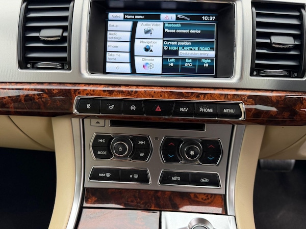 Used Jaguar XF 2013 for sale - 76295279: Photo 13