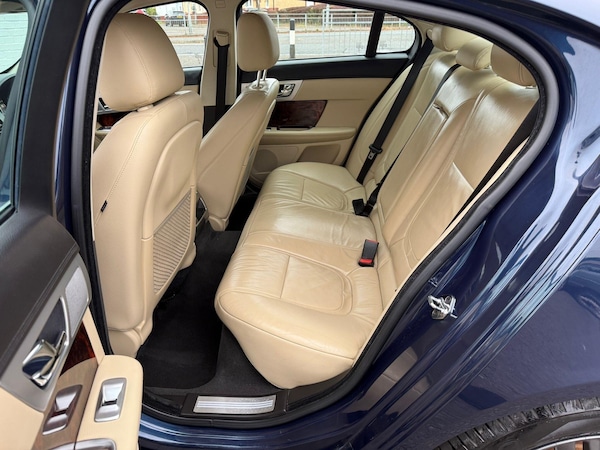Used Jaguar XF 2013 for sale - 76295279: Photo 20