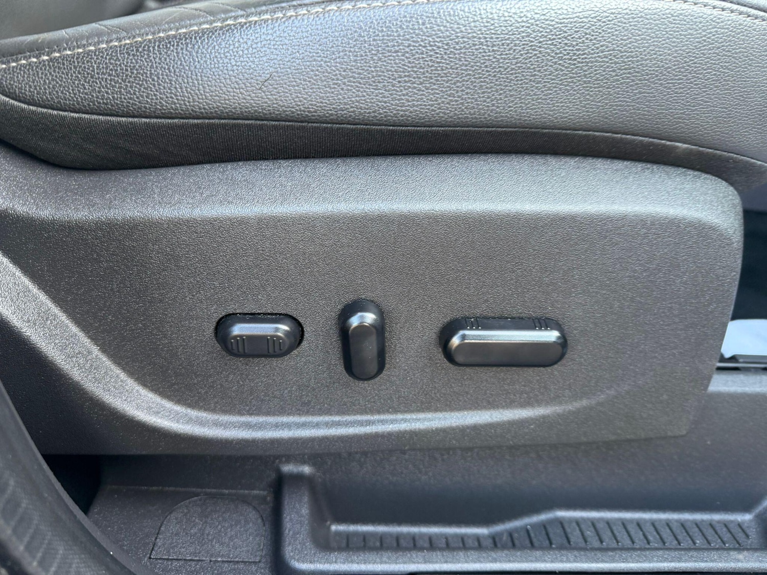 Used Ford Kuga 2019 for sale - 75857840: Photo 17