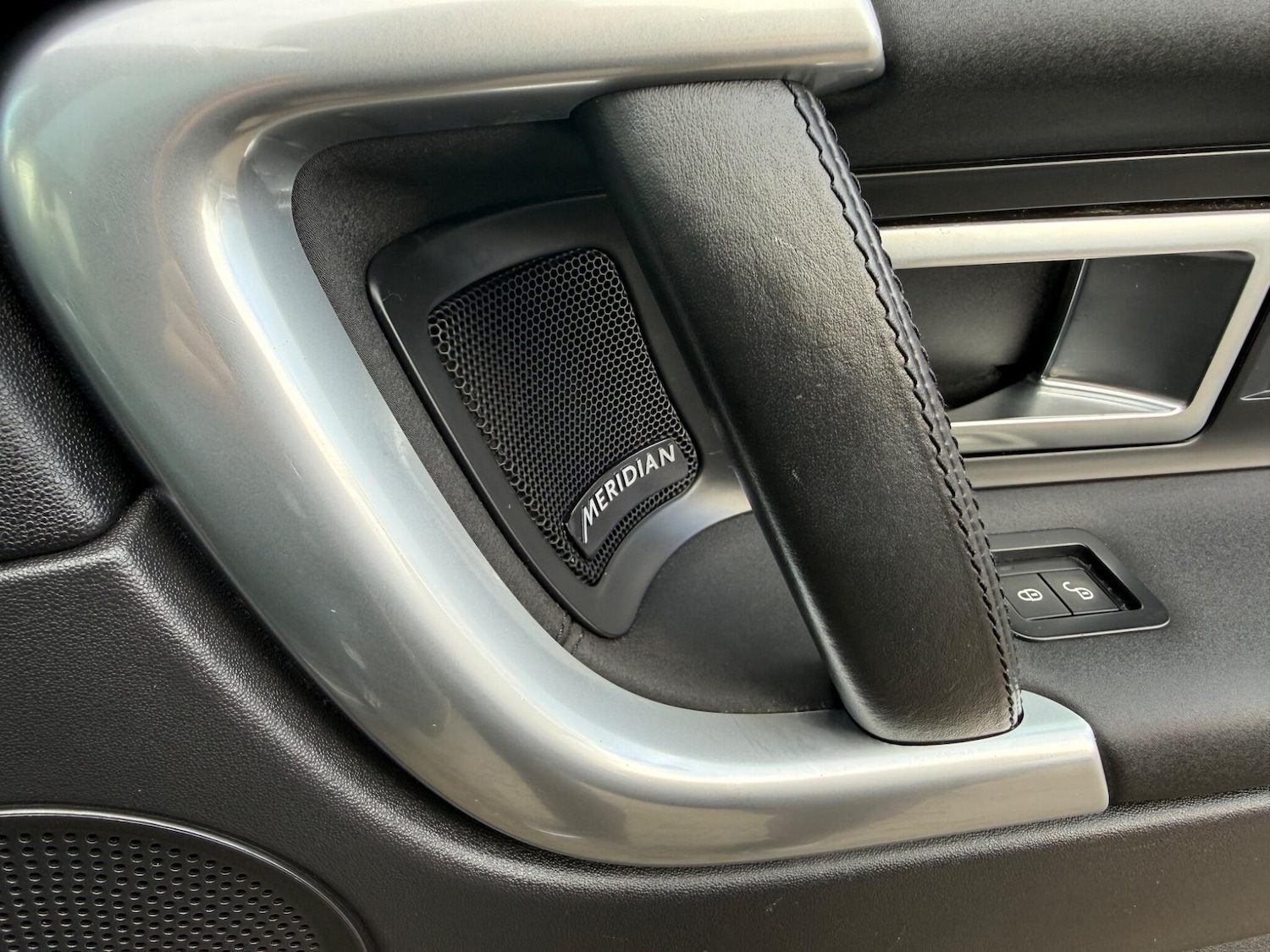 Used Land Rover Discovery Sport 2019 for sale - 77279634: Photo 11