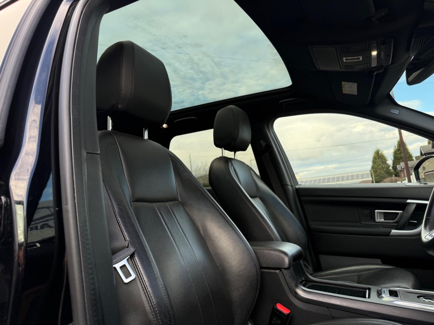 Used Land Rover Discovery Sport 2019 for sale - 77279634: Photo 26