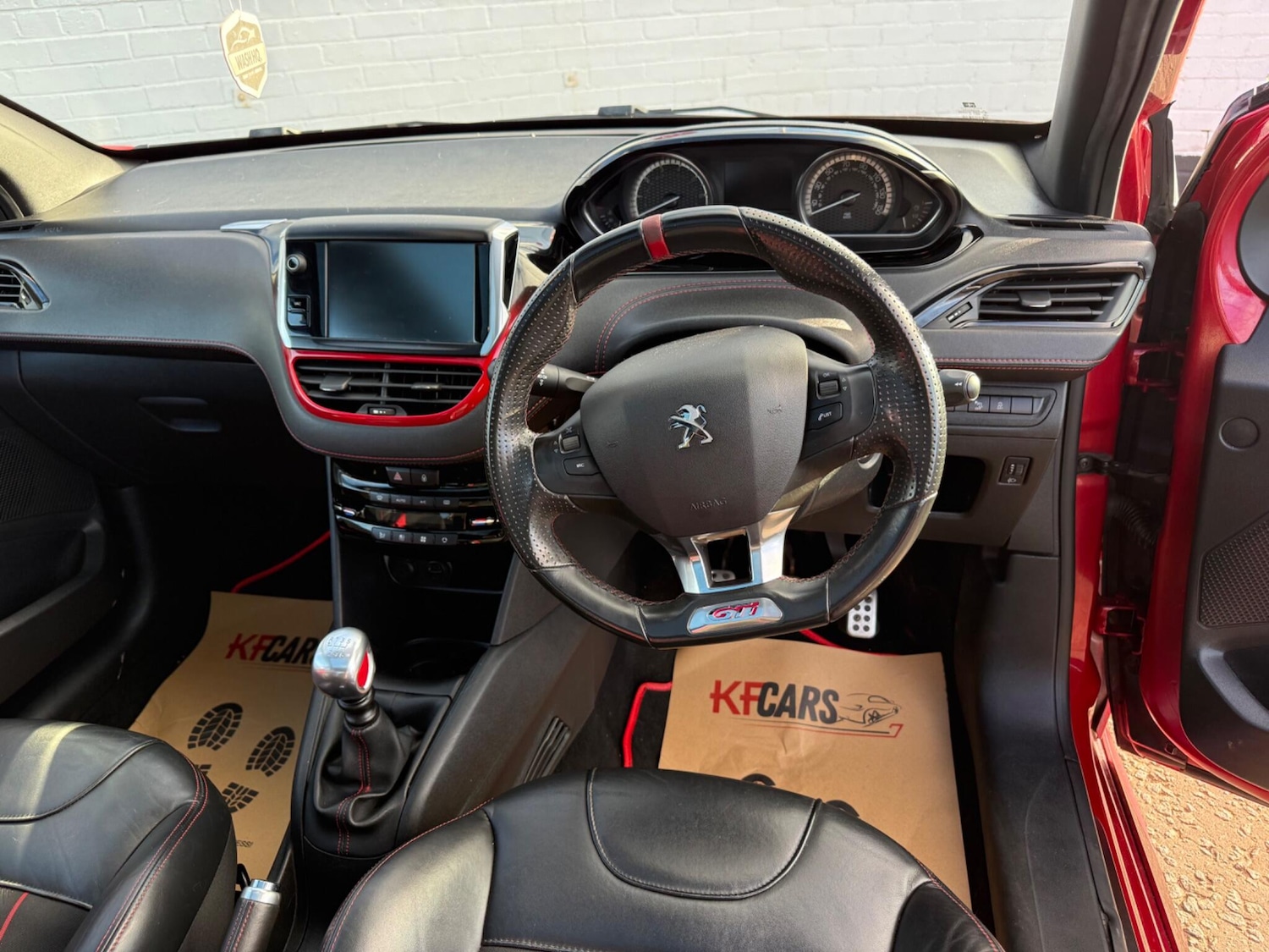 Used Peugeot 208 2015 for sale - 76561530: Photo 14