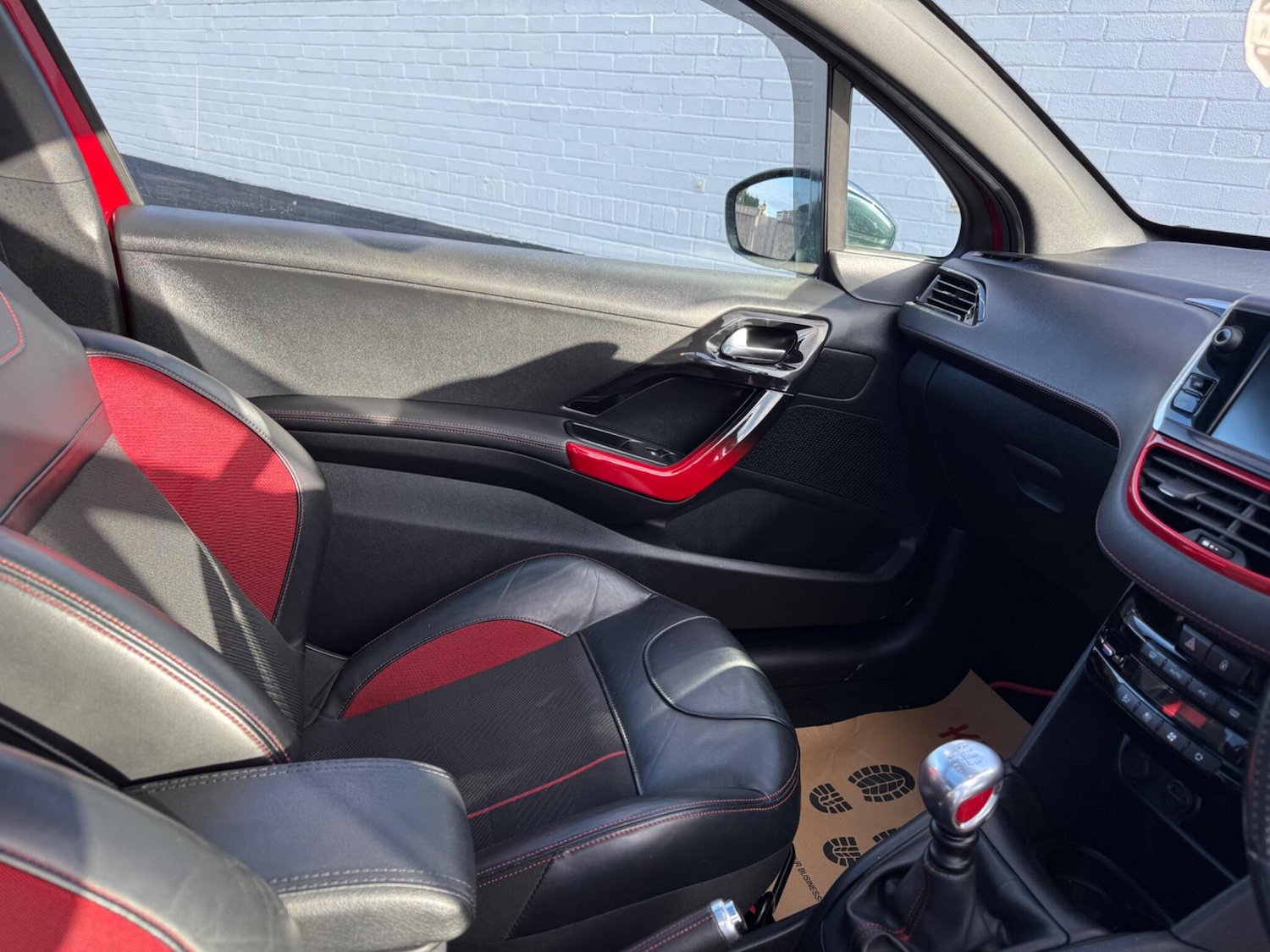 Used Peugeot 208 2015 for sale - 76561530: Photo 17