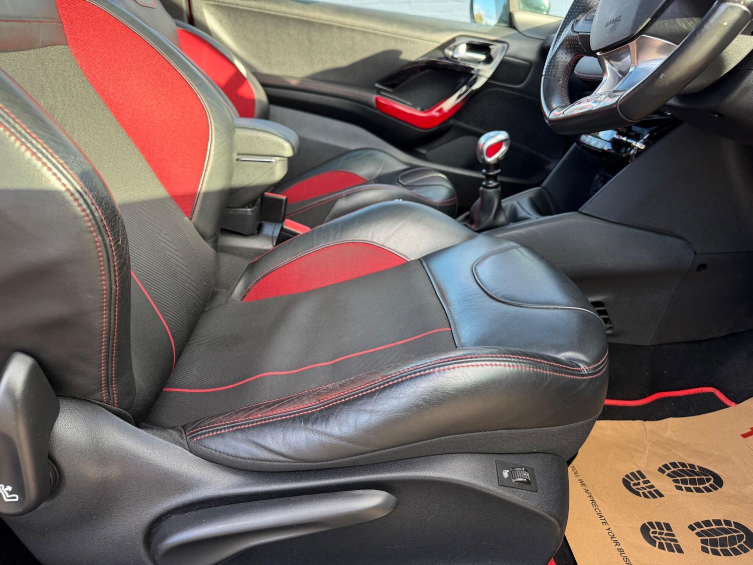 Used Peugeot 208 2015 for sale - 76561530: Photo 18