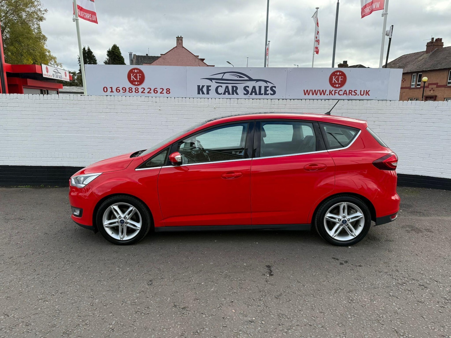 Used Ford C-Max 2017 for sale - 76201325: Photo 5