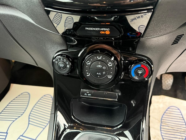 Used Ford Fiesta 2013 for sale - 76060816: Photo 23