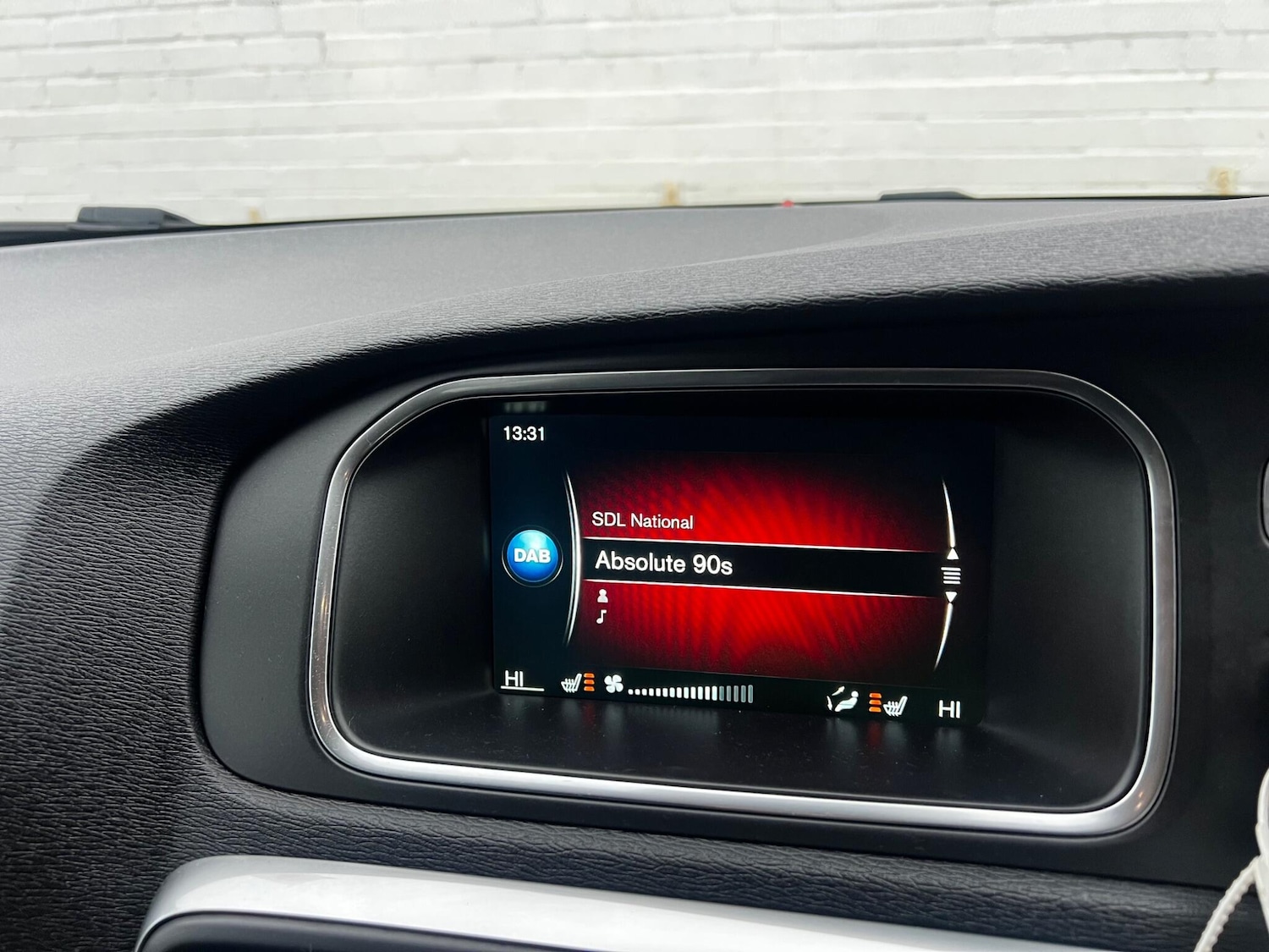 Used Volvo V40 2016 for sale - 77039712: Photo 12