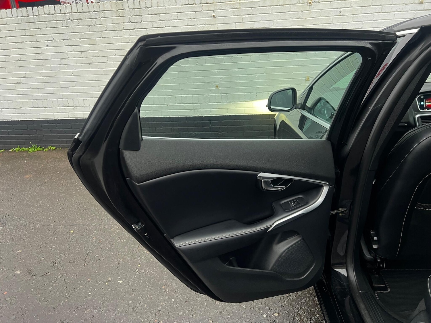 Used Volvo V40 2016 for sale - 77039712: Photo 22