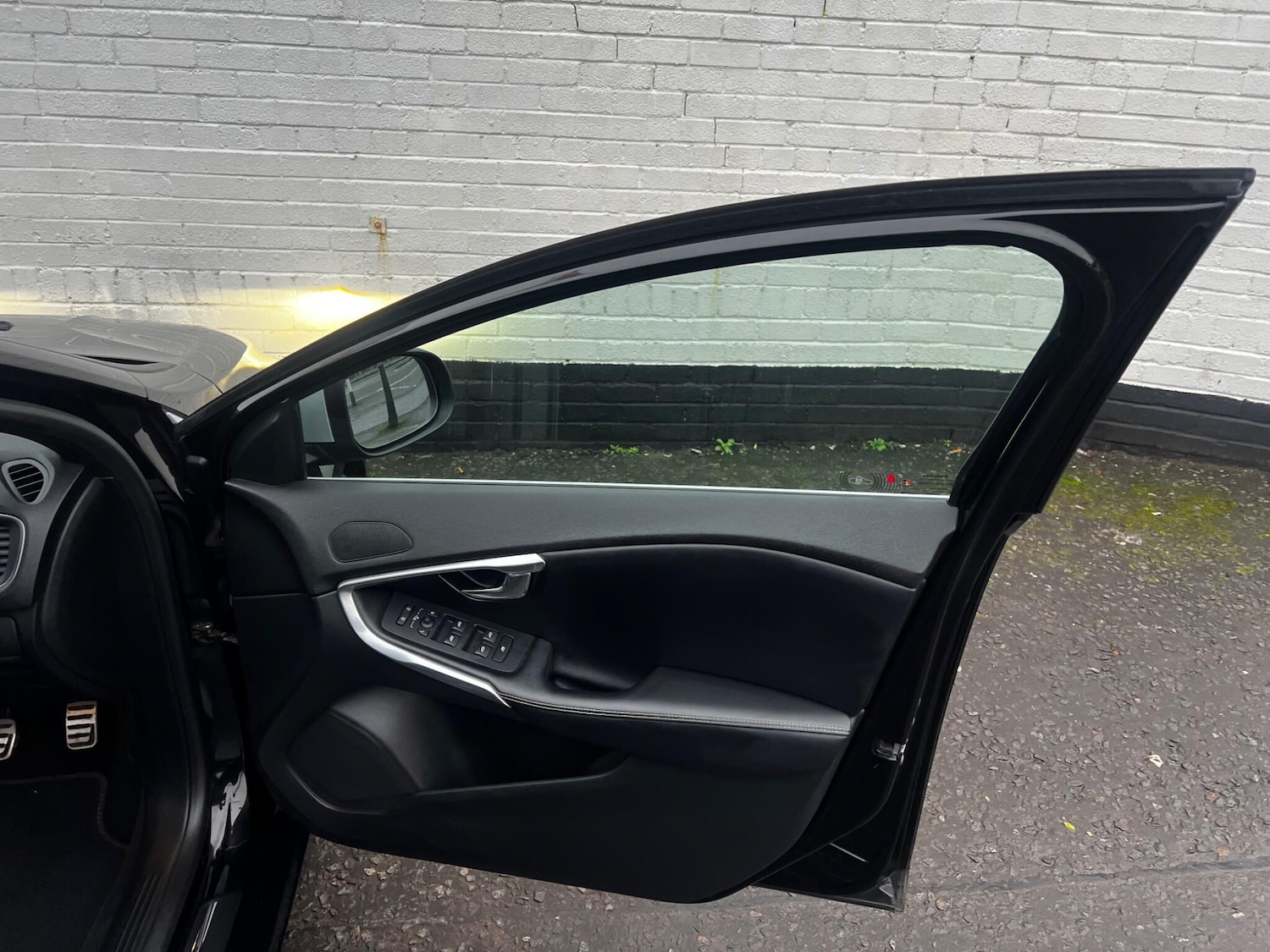 Used Volvo V40 2016 for sale - 77039712: Photo 8